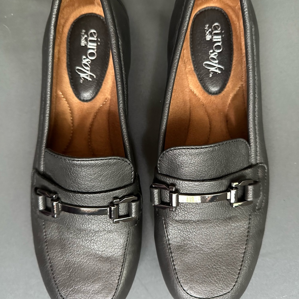 Euro Soft Kellsie Women’s Black Loafers size 6